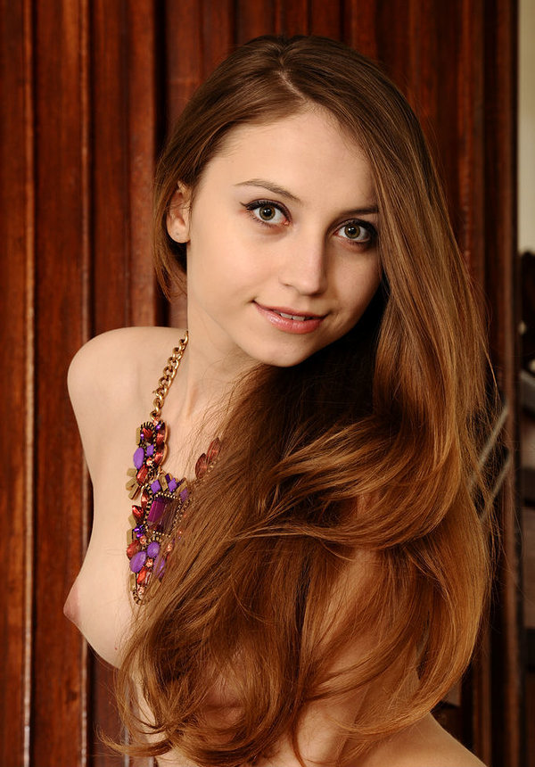 Оксана, 22 года, 0 размер груди